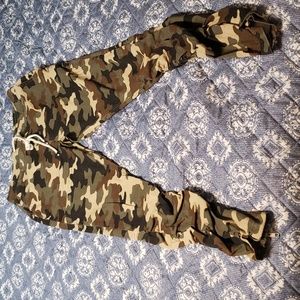 Camouflage ruched leg drawstring pants